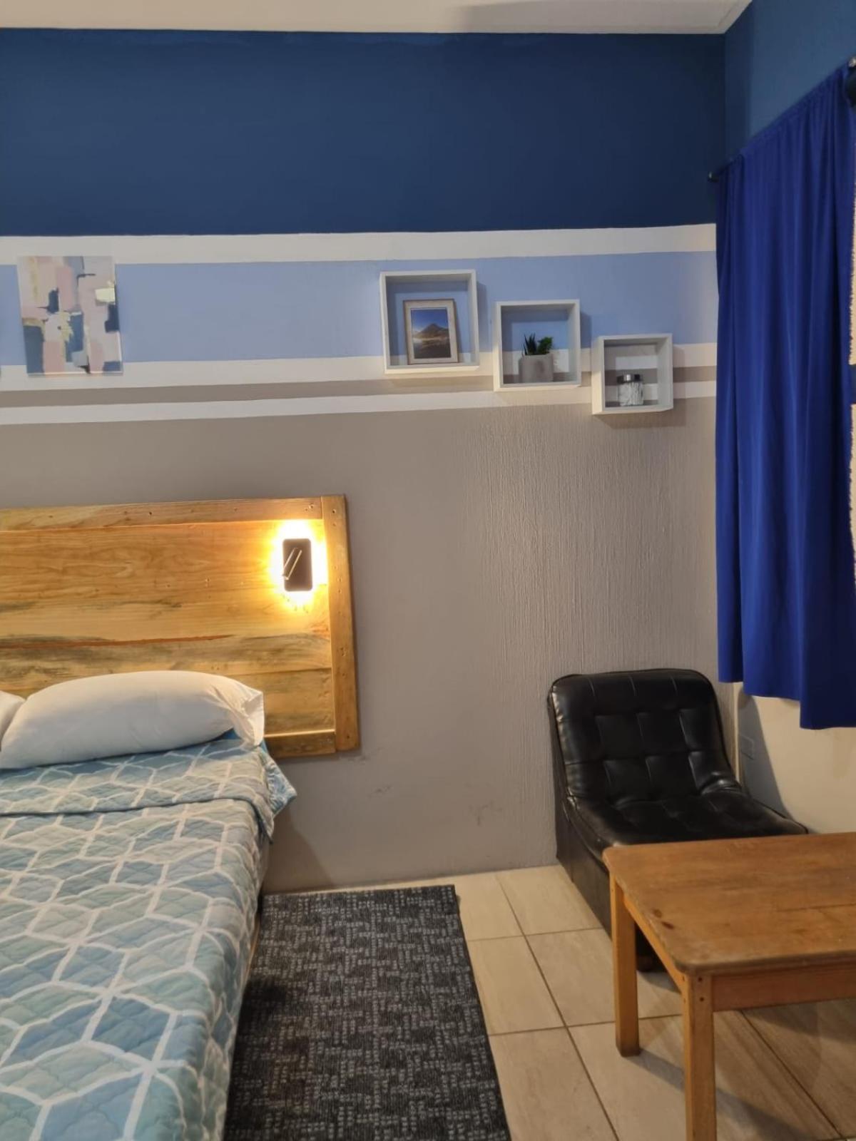 Hostal Corazon De San Pedro Сан-Педро-Ла-Лагуна Экстерьер фото